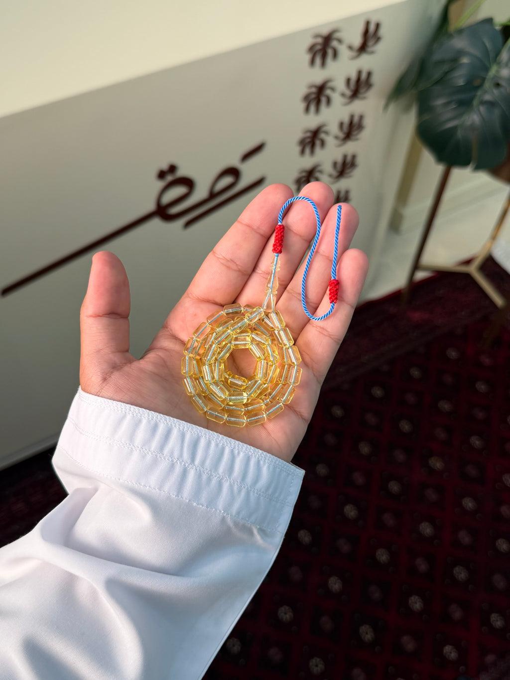 كهرمان طبيعي شفاف 1