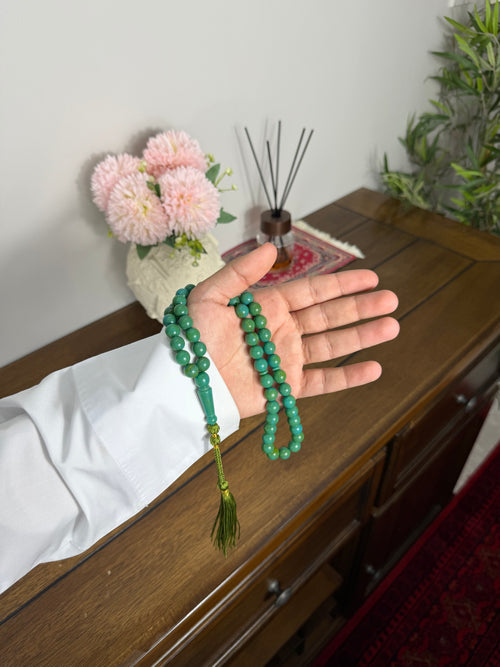 بلجيكي اخضر ملطخ