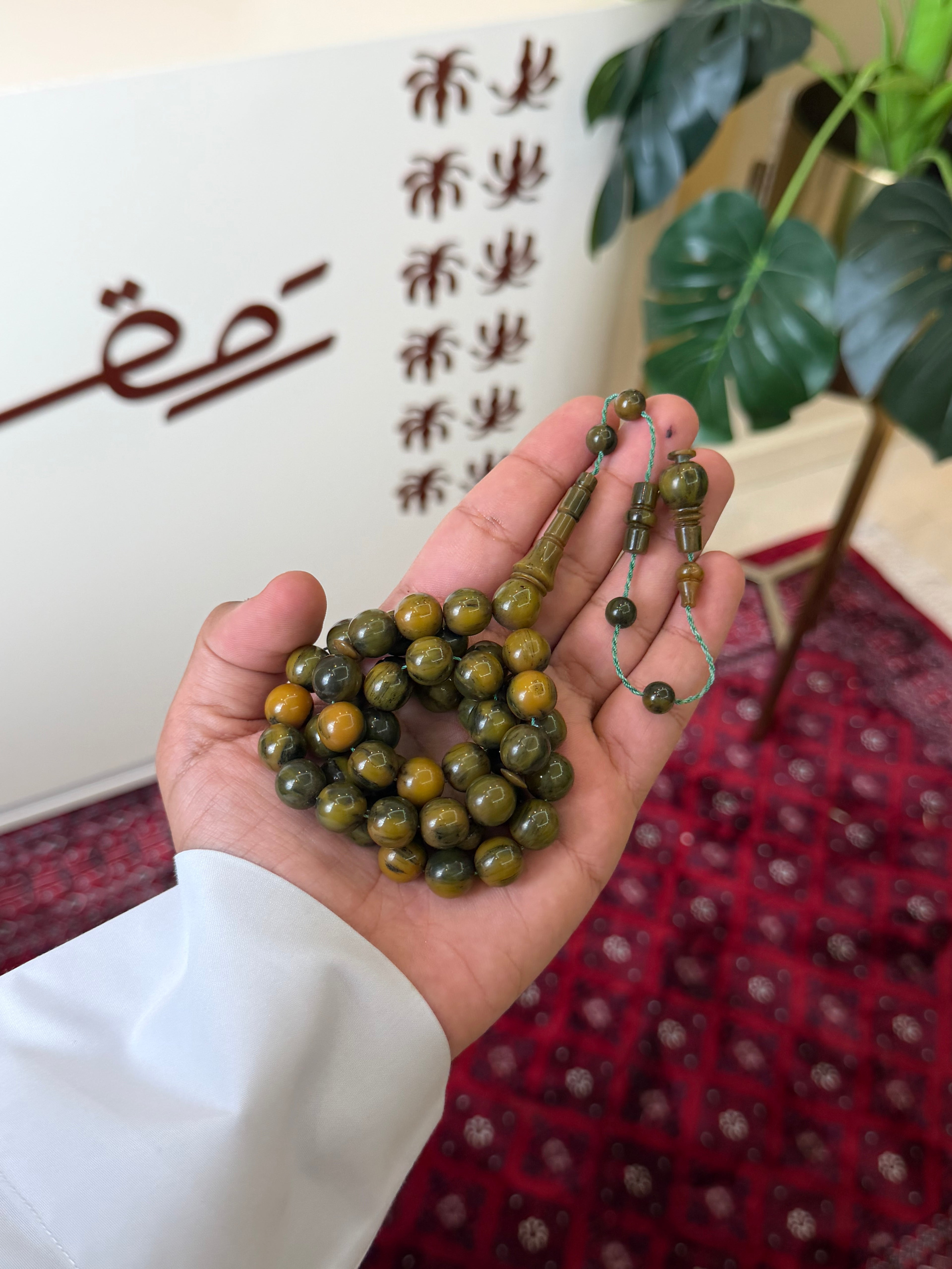 فاتوران اخضر ملطخ